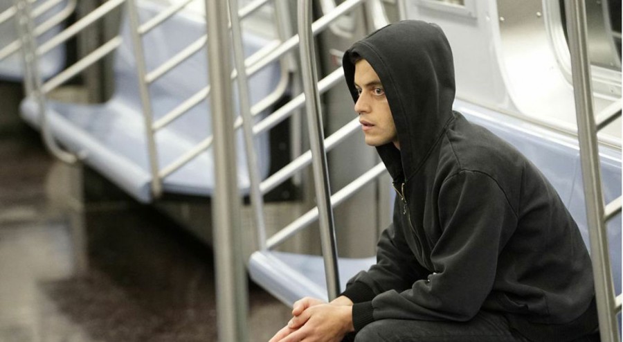 Elliot (Rami Malek) becomes increasingly paranoid as he learns more about the weaknesses in cybersecurity. 