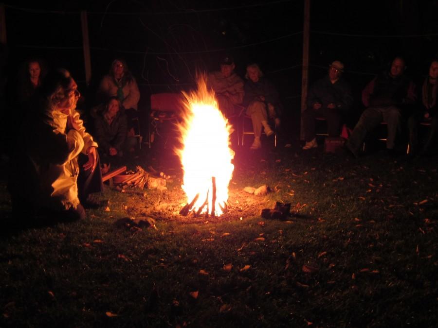 Angaangaq Angakkorsuaq performs the peace fire ceremony at NEIU’s fire circle.