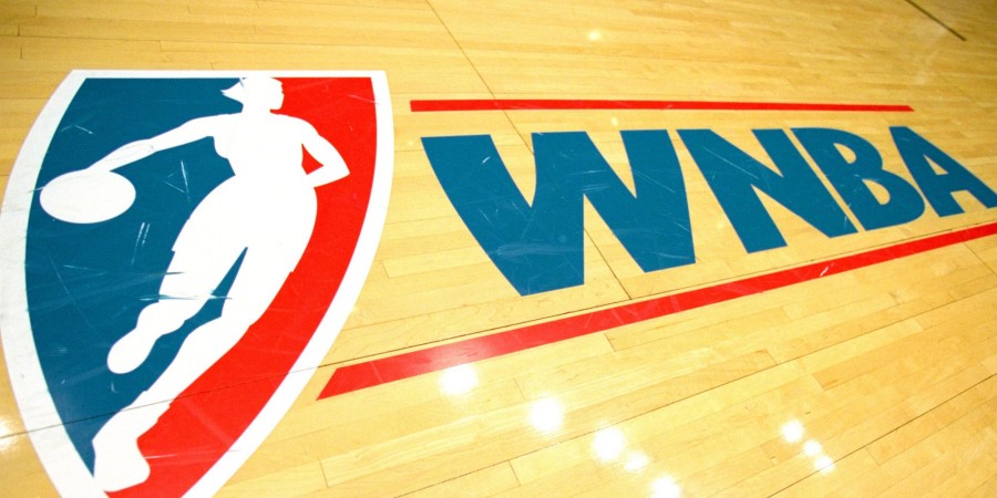 2 Jul 2000:  A view of the court WNBA Logo taken before a game between the Los Angeles Sparks and the Detroit Shock at the Great Western Forum in Inglewood, California.  The Sparks defeated the Shock 85-63. NOTE TO USER: It is expressly understood that the only rights Allsport are offering to license in this Photograph are one-time, non-exclusive editorial rights. No advertising or commercial uses of any kind may be made of Allsport photos. User acknowledges that it is aware that Allsport is an editorial sports agency and that NO RELEASES OF ANY TYPE ARE OBTAINED from the subjects contained in the photographs.Mandatory Credit: Danny Moloshok  /Allsport