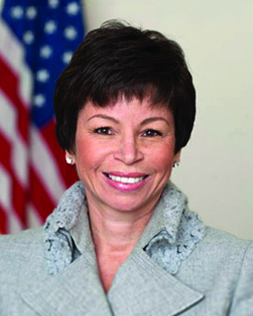 Valerie_Jarrett_official_portrait_small