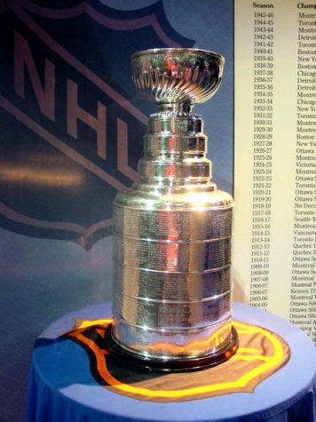 NHL hopes to resume after suspending season