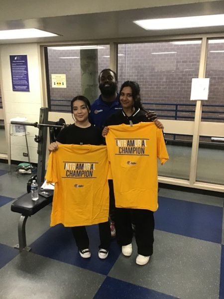 Bench press participants Yaseen (Right) and Orozco (Left) posing with facilitator Wayne Hayer (back)