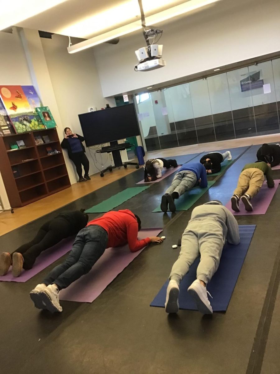 NEIU’s El Centro Campus Plank Competition. 